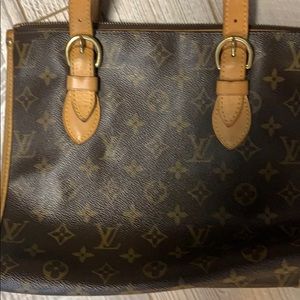 Louis Vuitton purse